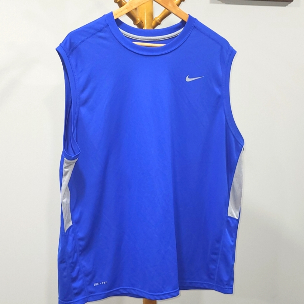 Nike DriFit tank tip in blue